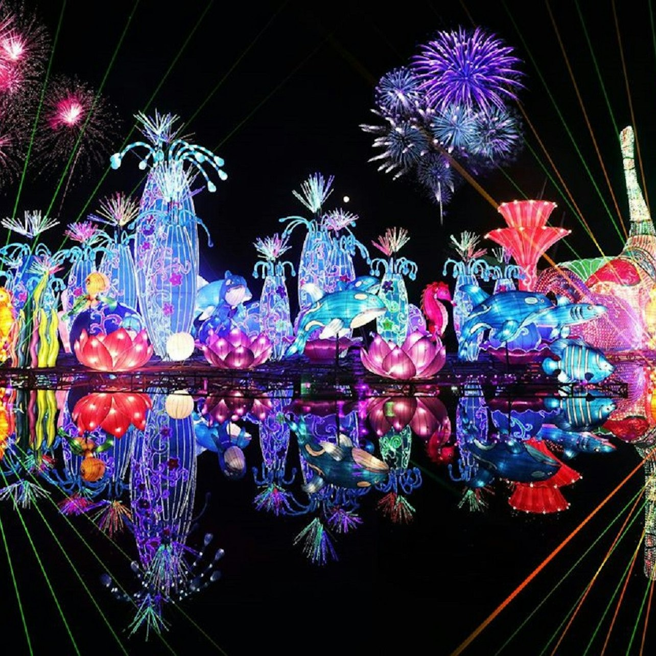 Dubai Garden Glow - Photo 1 of 9